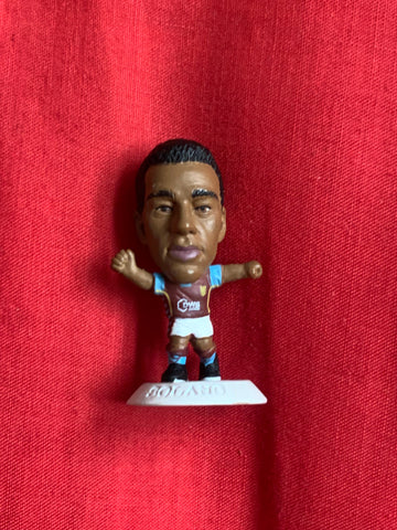 Noberto Solano Aston Villa Corinthian Microstars Figure